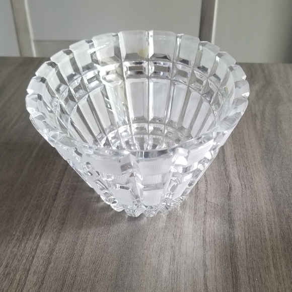 Vintage Oblong Etched 24% Lead Crystal Bowl - Picture 2 of 11